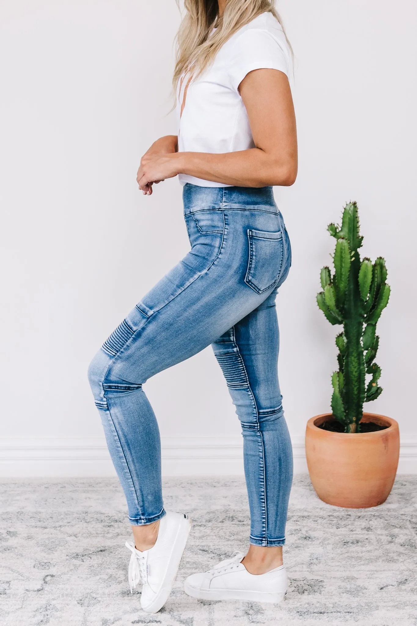 Dee Pull Up Jeans - Denim Blue