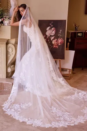 Floral Scalloped Lace Royal Veil