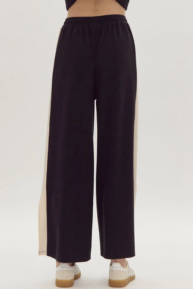 HW Wide Leg Pants in Black by Entro